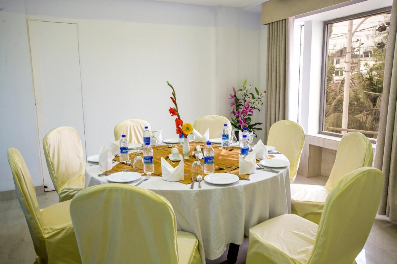 White Palace Hotel Dhaka Exterior photo