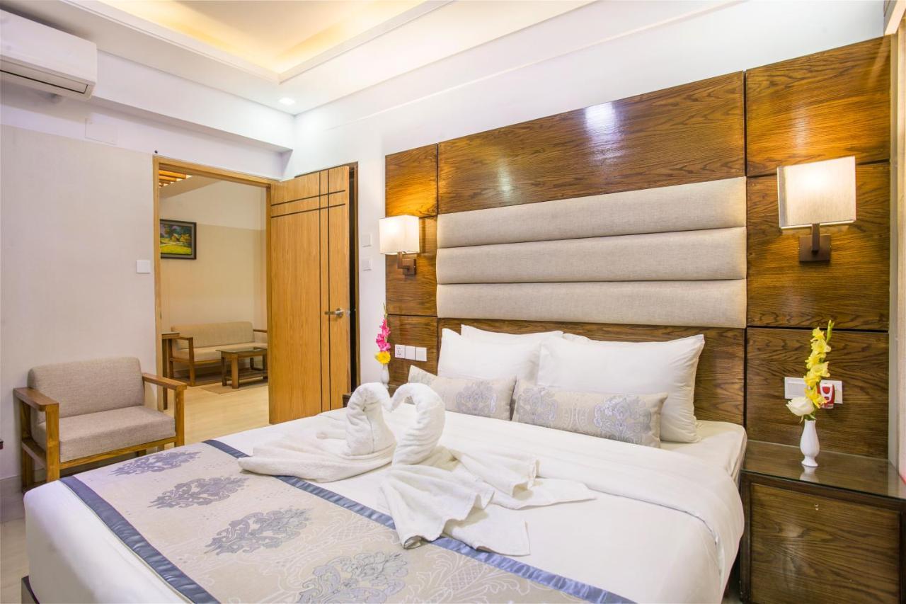 White Palace Hotel Dhaka Exterior photo